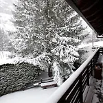 Mont Blanc View 2br With Balcony & Parking Holiday home