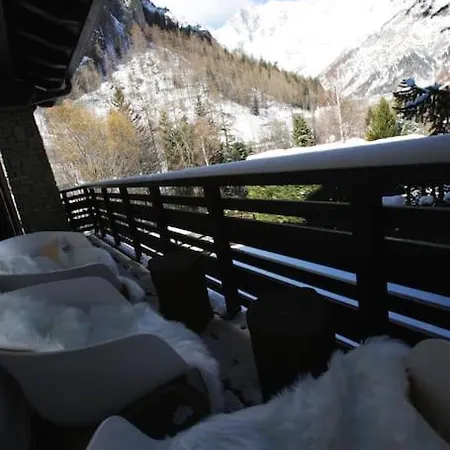 Lovely With Breathtaking View Of Mont Blanc